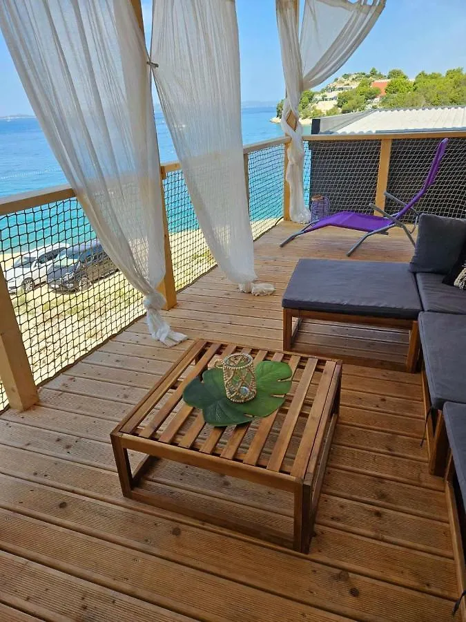 Hotel La Vista Drage 0*,  Kroatien
